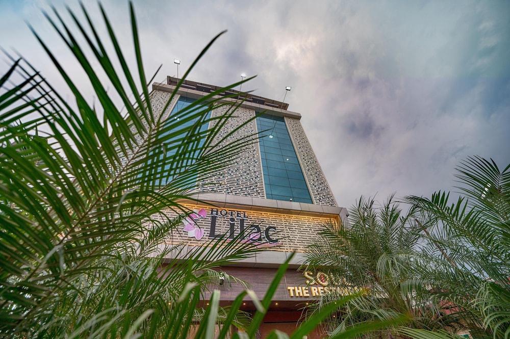 Hotel Lilac Kota  Buitenkant foto