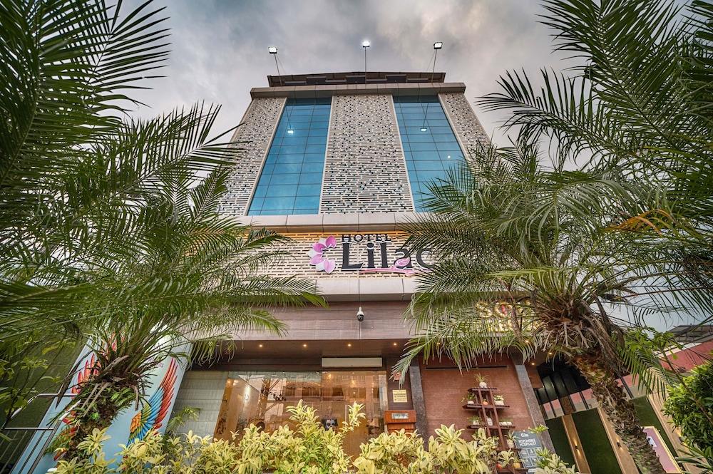 Hotel Lilac Kota  Buitenkant foto